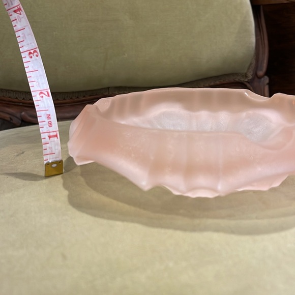 Vintage Pink Rose Satin Glass Ashtray - Picture 6 of 6